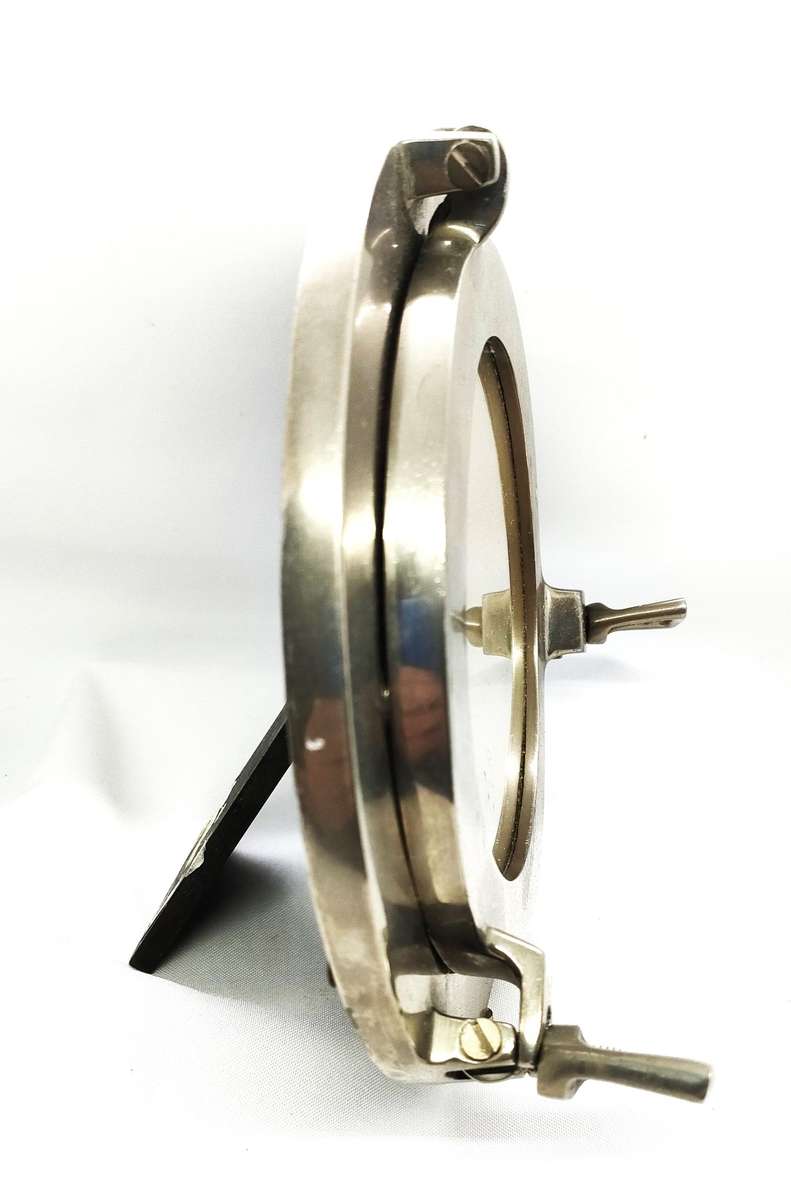 Gorgeous white metal Porthole type photo frame - Unique quality item