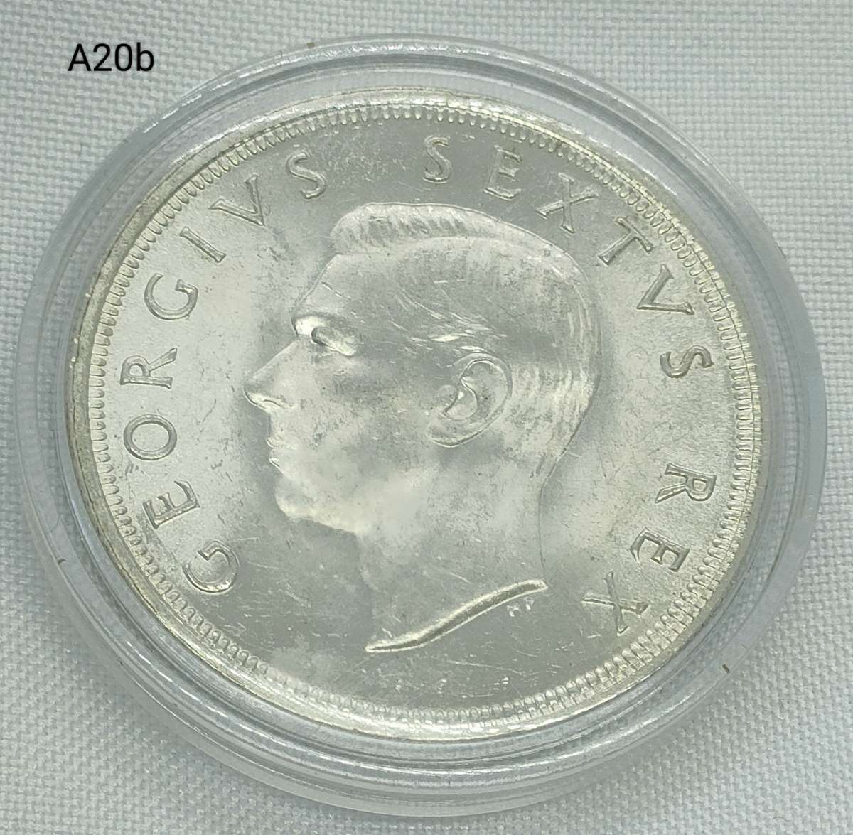 1948 Crown - 5 shillings Union of South Africa- .800 silver - in capsule