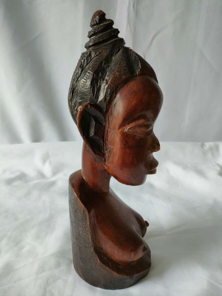 Exquisitely carved African male Bust:  Excellent condition: Height 270 mm