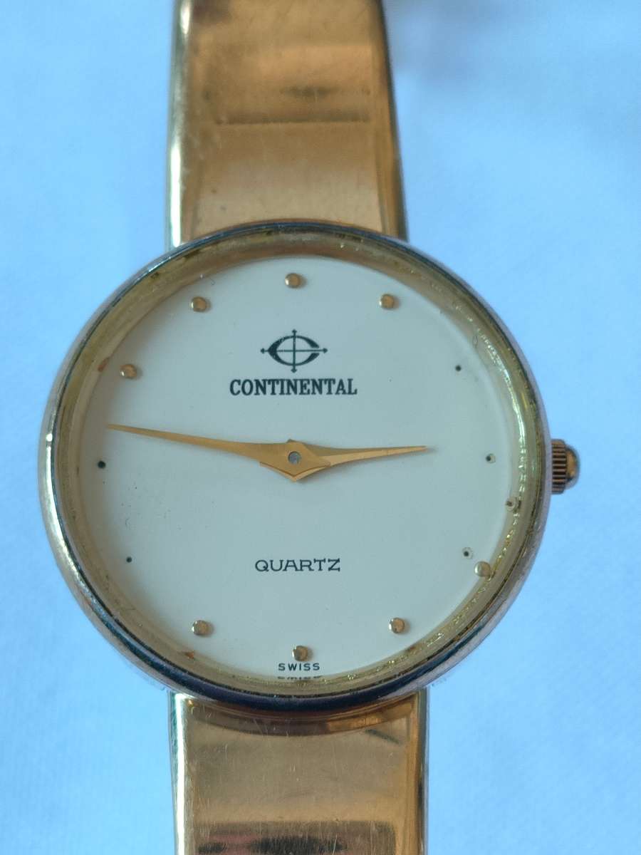 Gorgeous Continental Quartz Gold plated ladies watch: Requires new battery Damage free: Face 25mm
