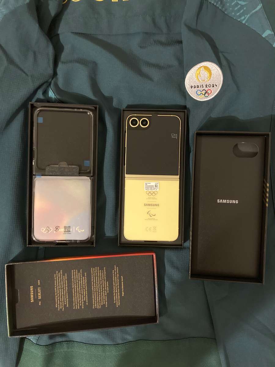 Samsung Galaxy Z Flip 6 Olympic Edition - 512GB