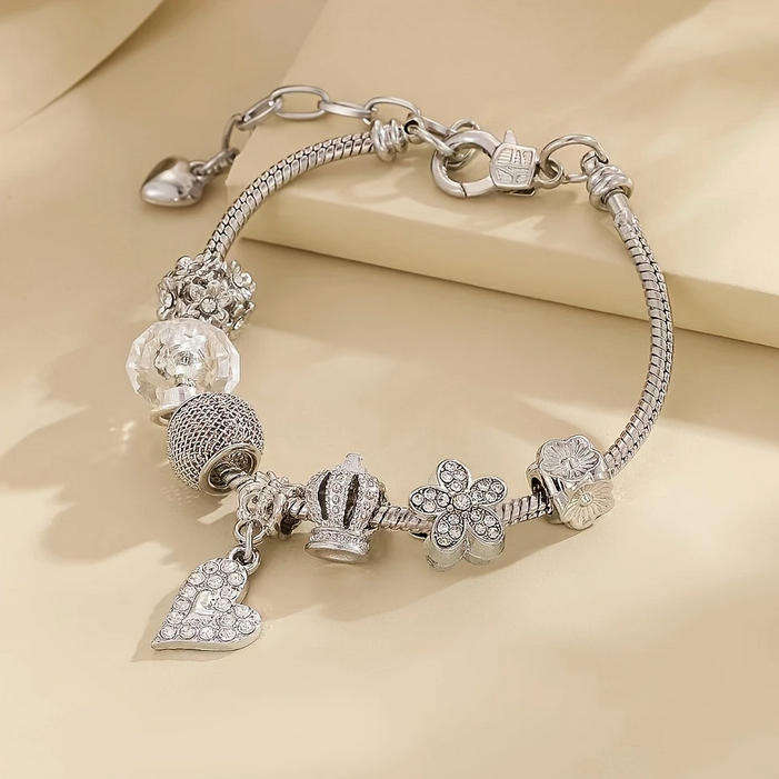 Charm Bracelet with Heart Pendant