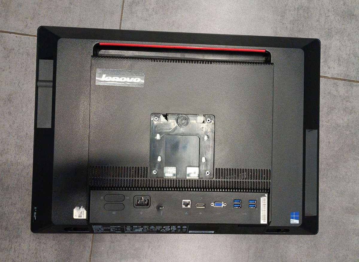 Lenovo Thinkcenter M93Z All in one PC/Core i7 4th Gene/16GB Ram/512GB SSD