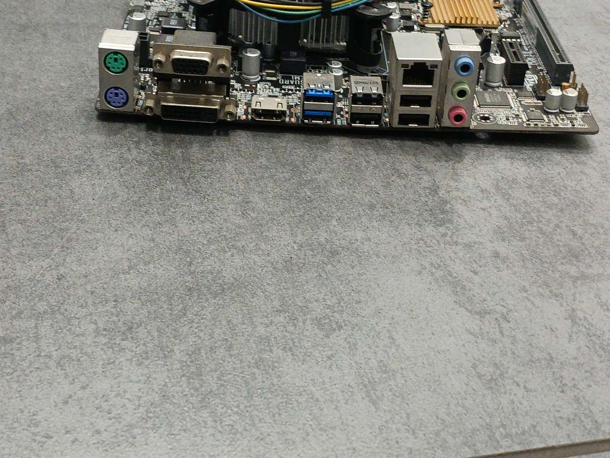 Asus H110M-R Motherboard Bundle/Intel Core i5-7500(7th gen)/8gb Ram