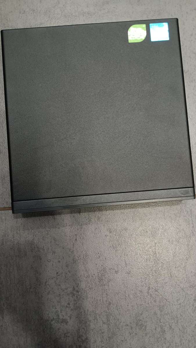 Lenovo Thinkcenter M70q Gen5 Tiny PC/i5 13400T/32Gb Ram/512Gb Nvme