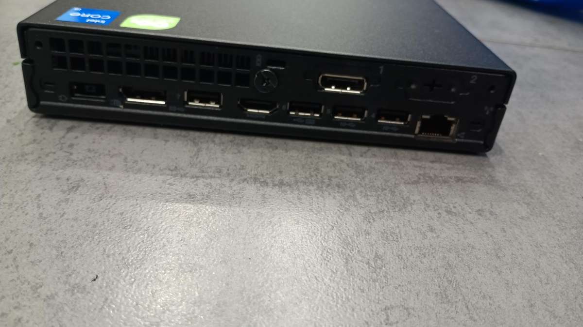 Lenovo Thinkcenter M70q Gen5 Tiny PC/i5 13400T/32Gb Ram/512Gb Nvme