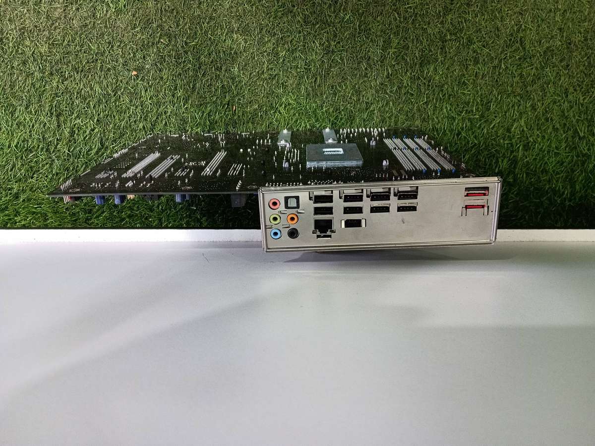 Core i7 Combo/16gb Memory+1gb Graphic card+ i7 930 CPu+ Cooler