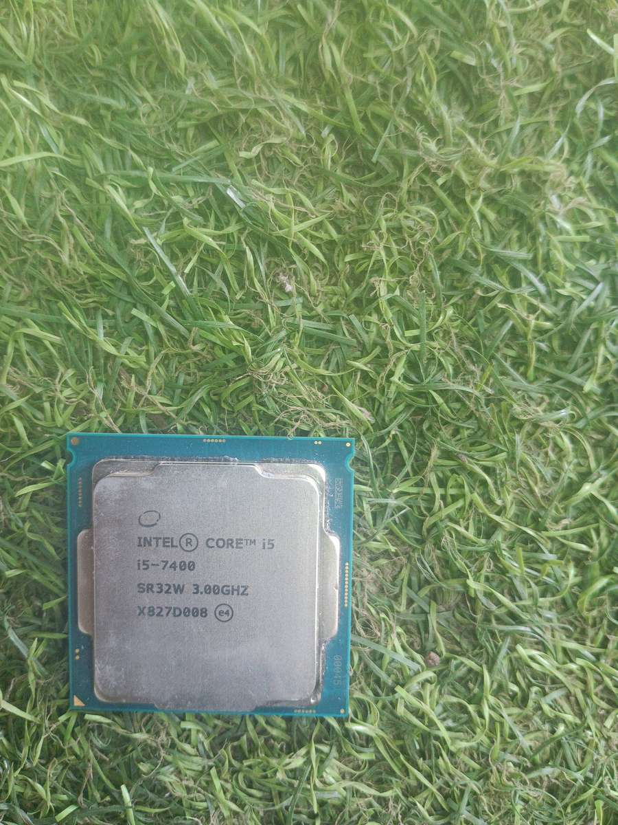 Core i5 7th generation Processor/4 Cores/4 Threads/3,0GHz