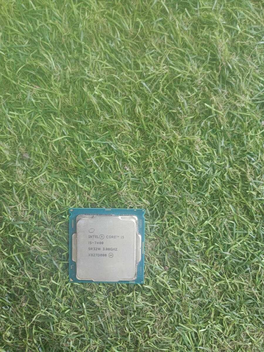 Core i5 7th generation Processor/4 Cores/4 Threads/3,0GHz