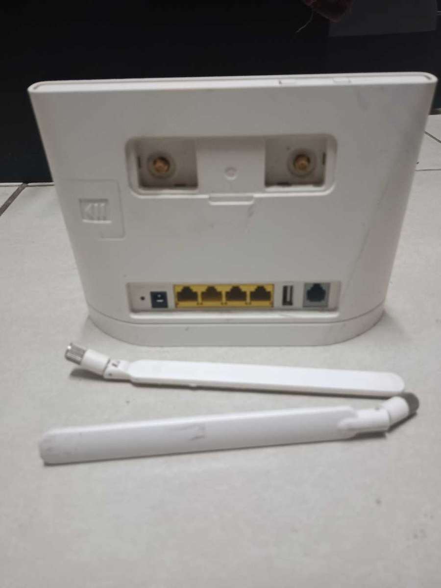 B315s-936 4G LTE Router