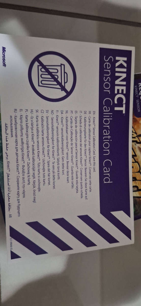  Xbox 360 S Bundle  Console + 2 Controllers + Kinect + 14 Games