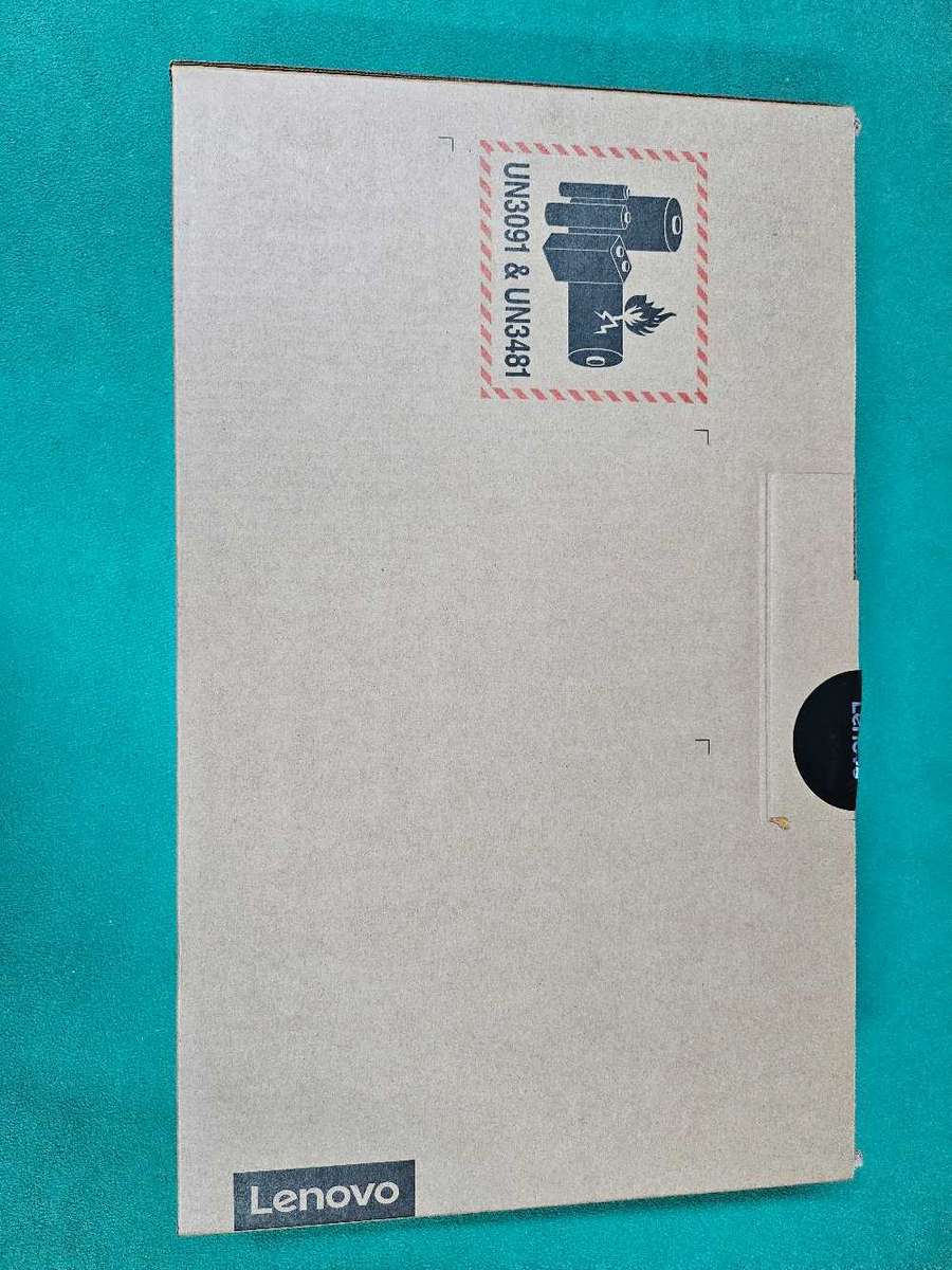 Lenovo IdeaPad 3 15IAU7 Core i3-1215U 8GB RAM 512GB SSD 15.6-Inch Full HD Laptop, Arctic Grey