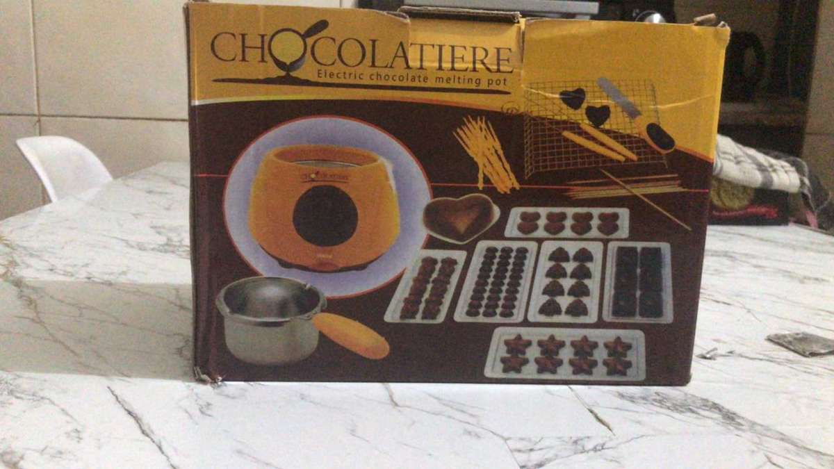 Electric Chocolate Melting Pot with Accessories