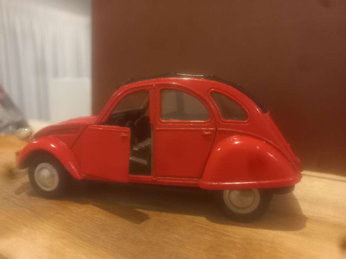 CITROEN   2CV  SCALE     1/32  13CM