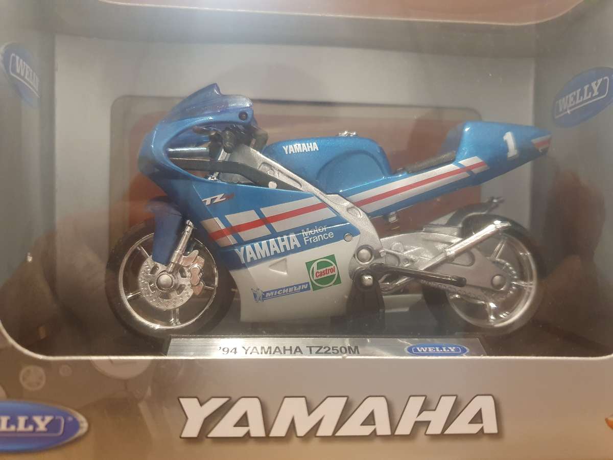 Yamaha    "94     TZ250 M