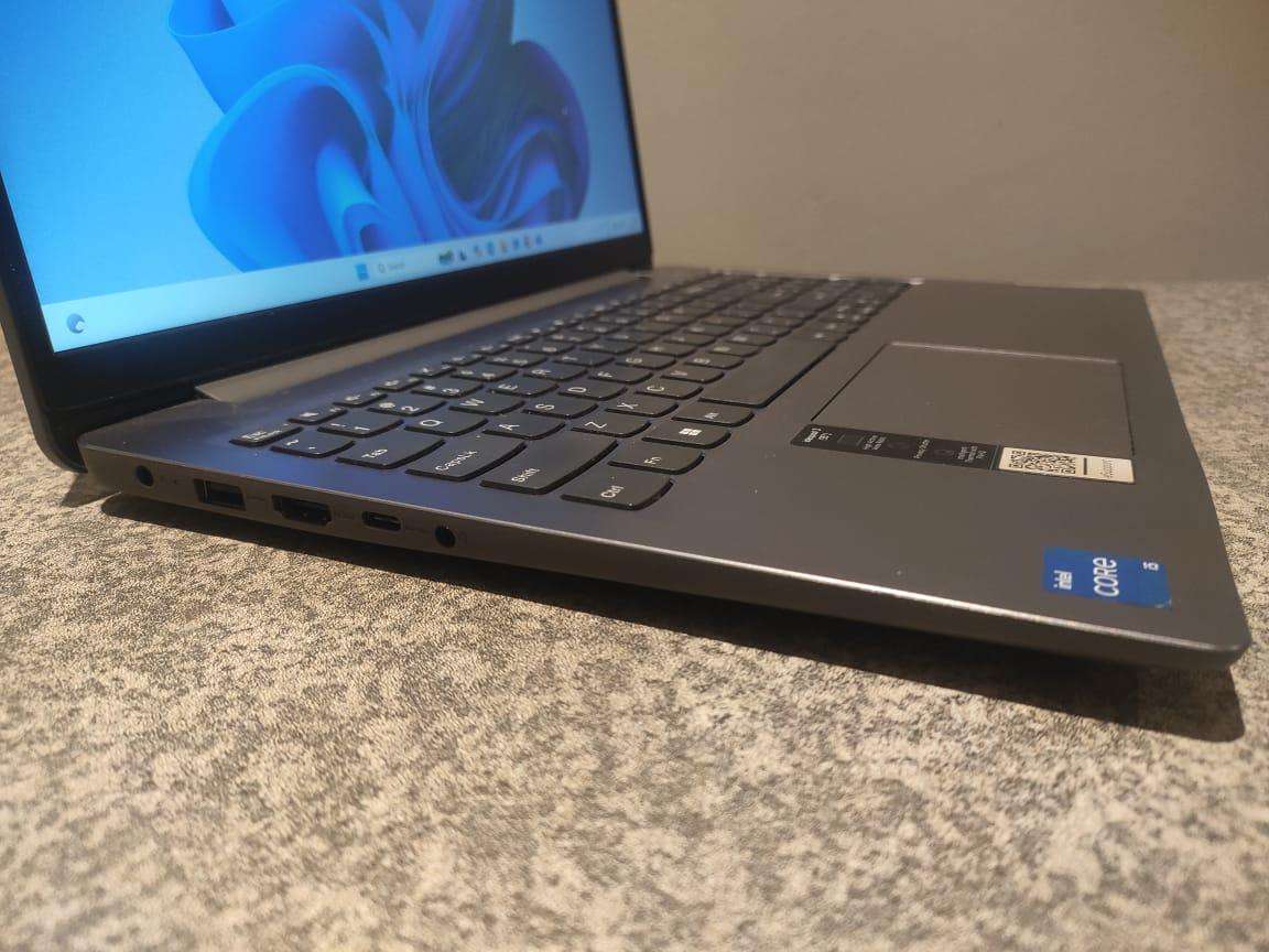 Lenovo Ideapad 3 Core i5 11th Gen 15.6" FHD 16GB Ram MASSIVE 1TB SSD Intel IRIS Graphics Windows 11