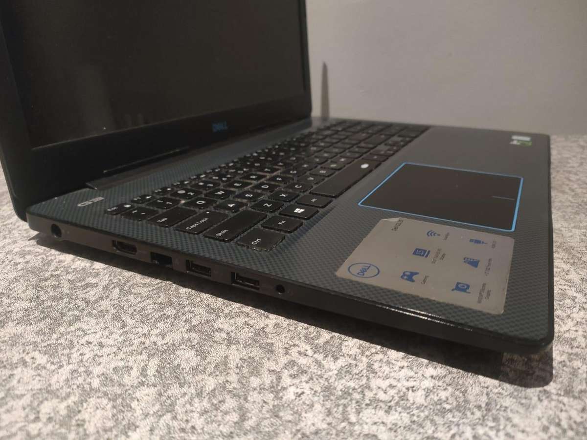 DELL G3 Gaming 15.6" Diaplay Core i7 8th Gen Processor for SPARES/REPAIRS