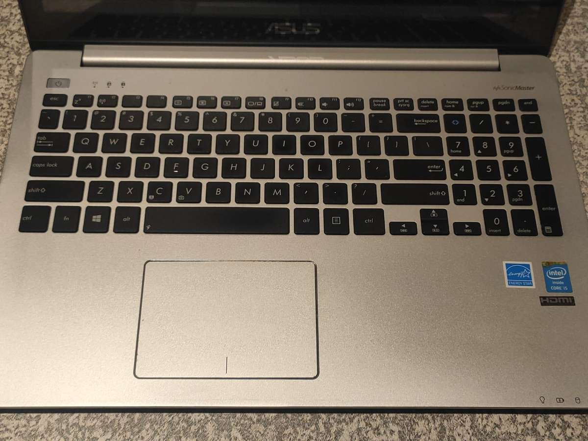 ASUS Vivobook S551L Intel Core i5 15.6" TOUCHSCREEN 8GB Ram 256GB SSD Windows 10