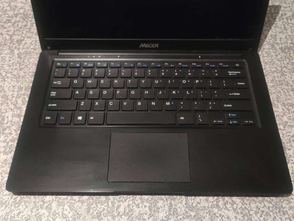 Mecer Laptop CG14D15 14" Display For Spares/Repairs