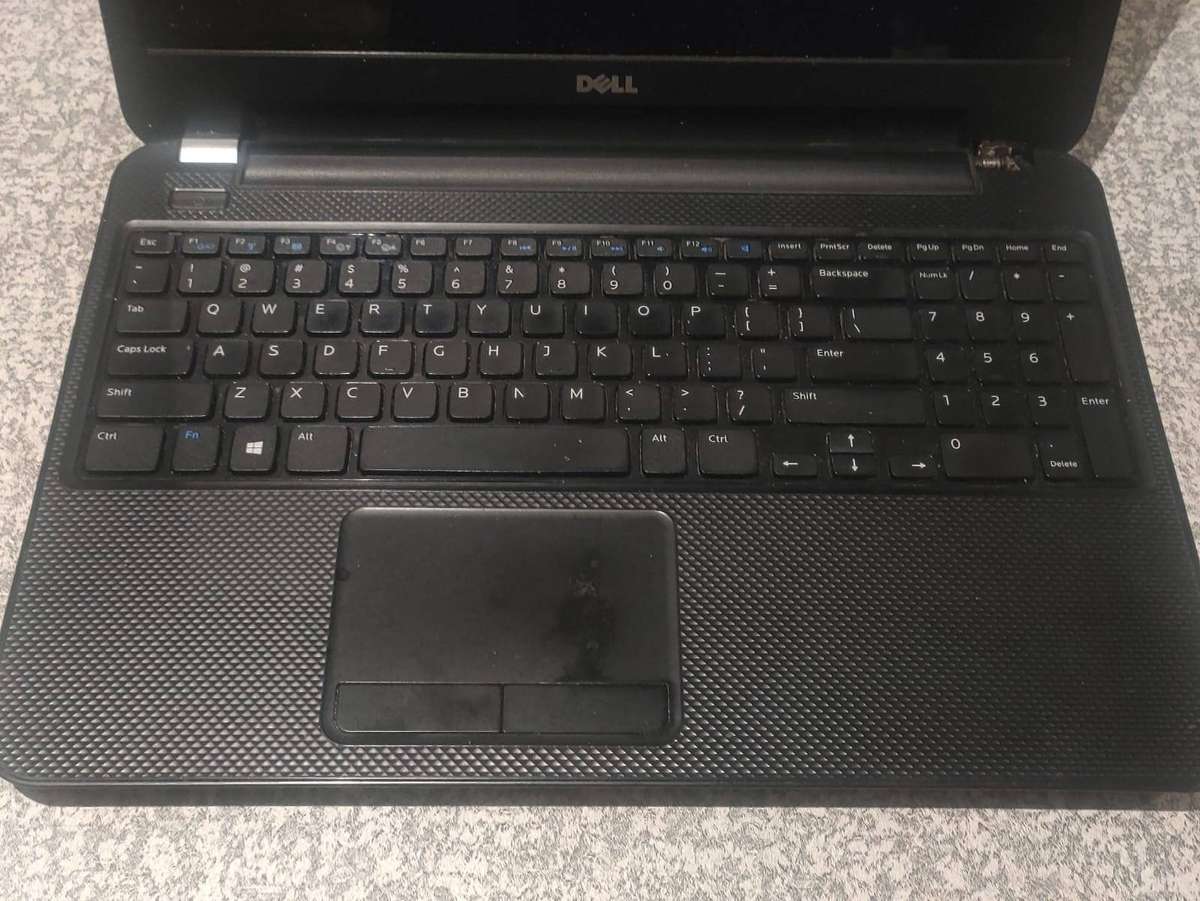 Dell Inspiron 3521 15.6" Display for SPARES/REPAIRS