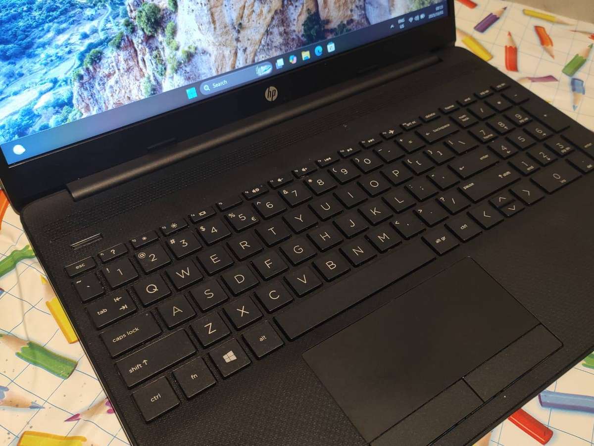 HP 15 Intel 11th Gen Processor 15.6" Display 8GB DDR4 Ram 256GB M.2 SSD Windows 11