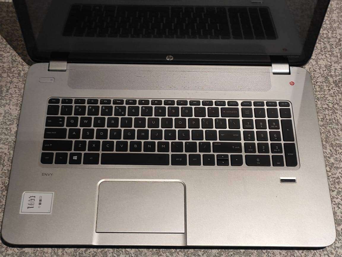 HP Envy 17.3" FHD TOUCHSCREEN Intel Core i7 Processor 8GB Ram 1TB HDD Windows 11