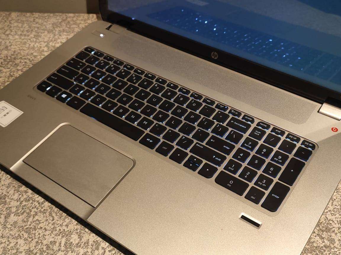 HP Envy 17.3" FHD TOUCHSCREEN Intel Core i7 Processor 8GB Ram 1TB HDD Windows 11