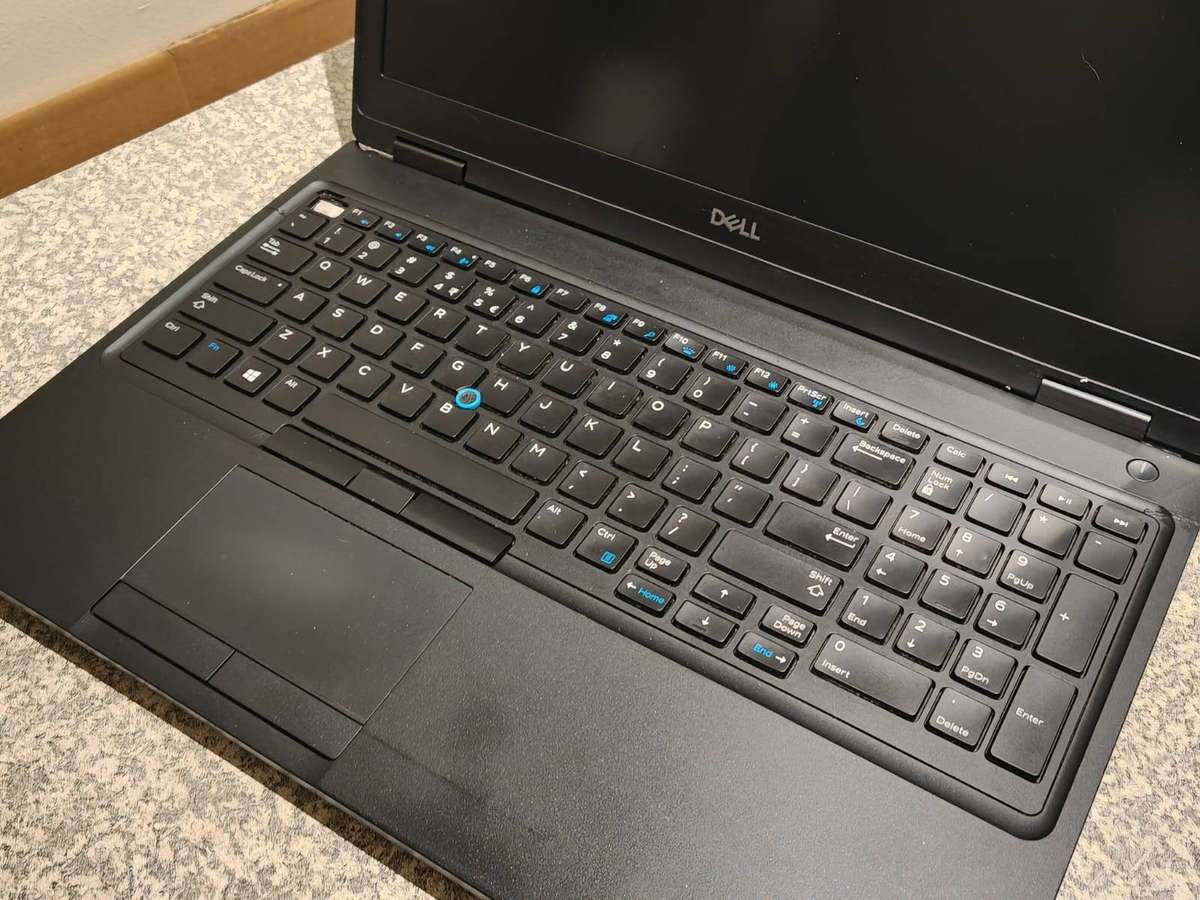 Dell Latitude 5590 15.6" FHD Display Intel Core i5 8th Gen CPU for Spares/Repairs
