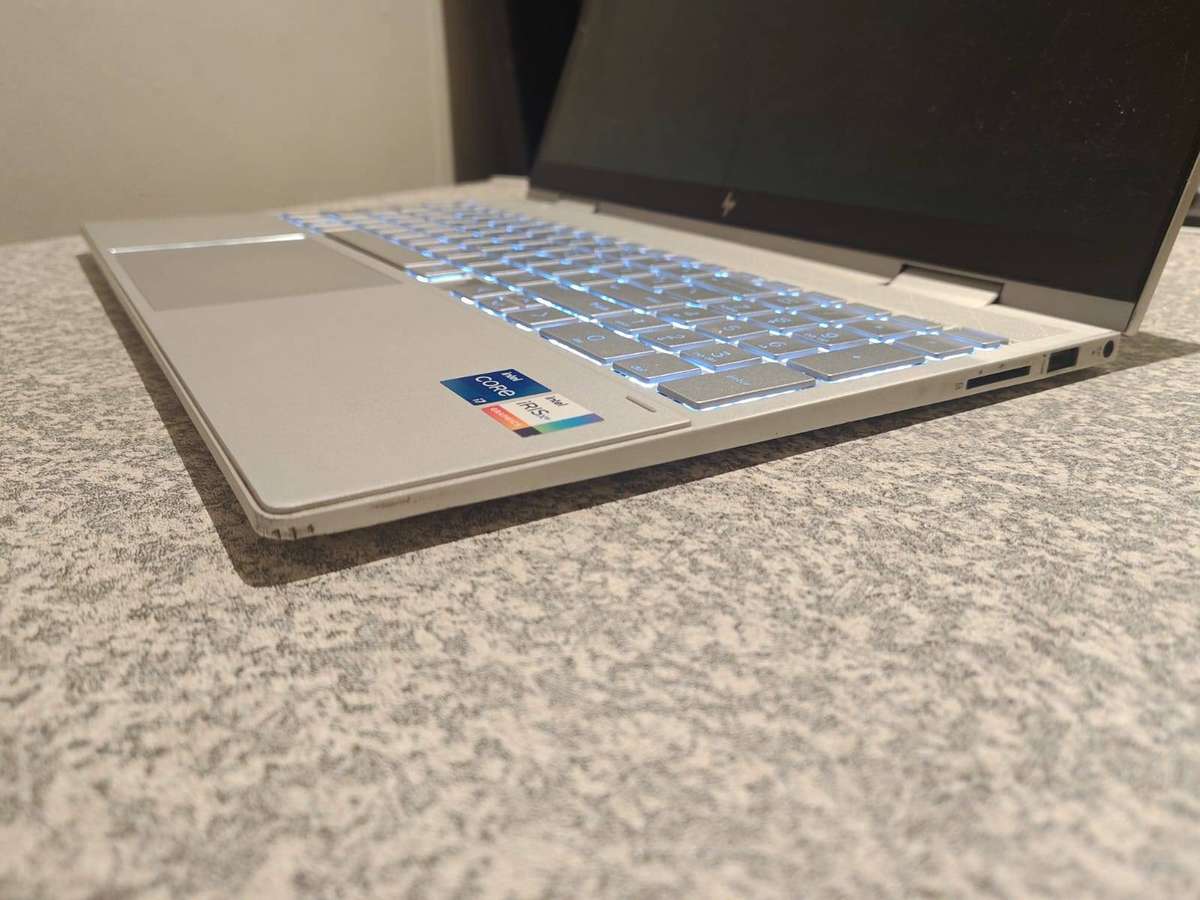 HP Envy X360 2in1 15.6" Display Intel Core i7 11th Gen Processor 8GB Ram 128GB SSD Windows 11