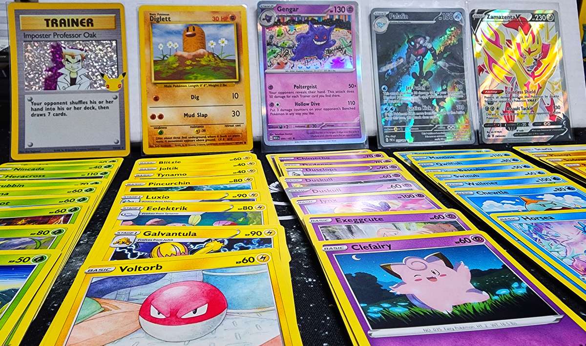 Pokemon TCG Card & Zamazenta Collector's Bundle - Cards, Tin, Figurine, Pin, Sleeves