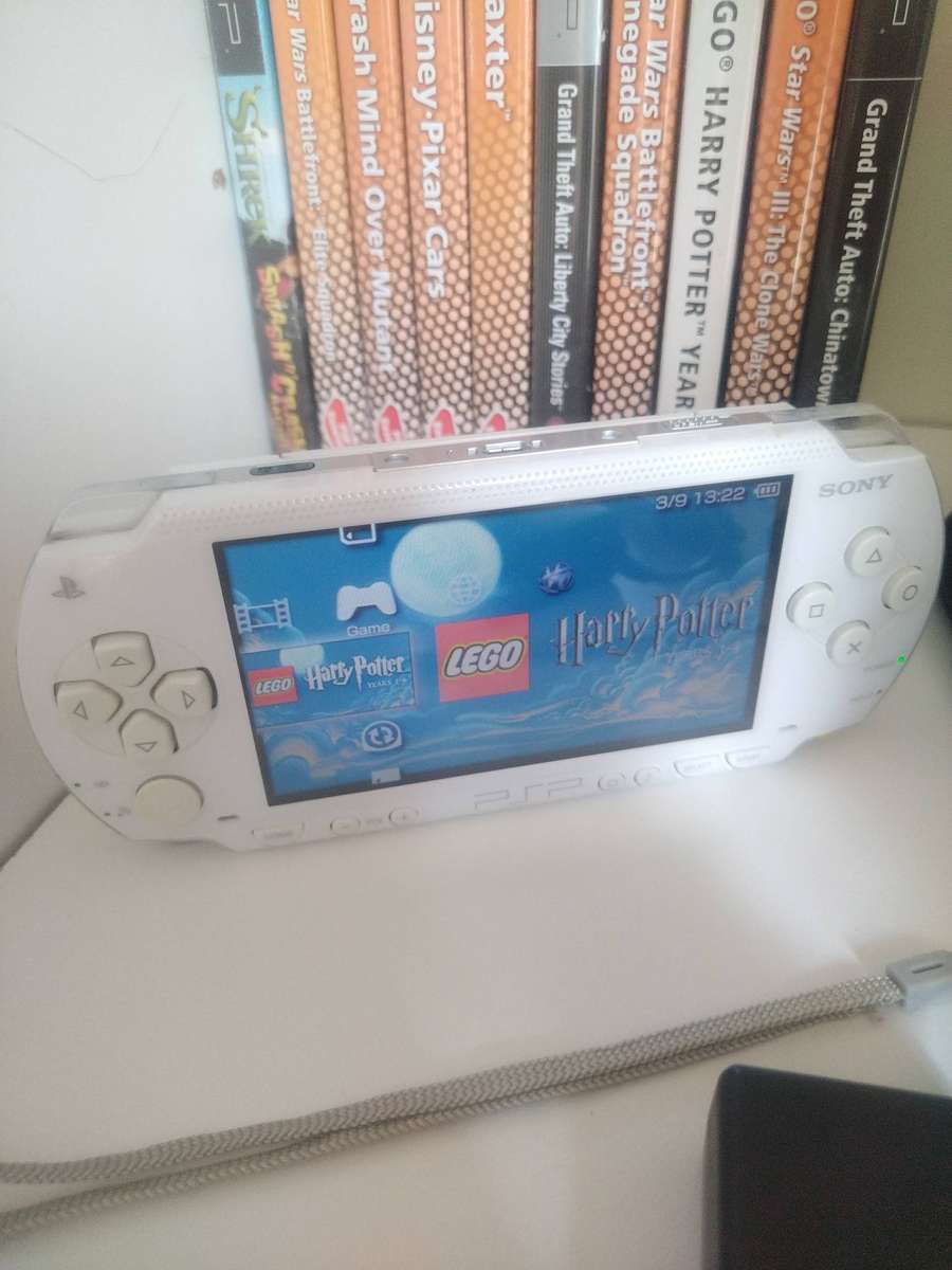 Sony PSP Console (1004 Model) White Edition