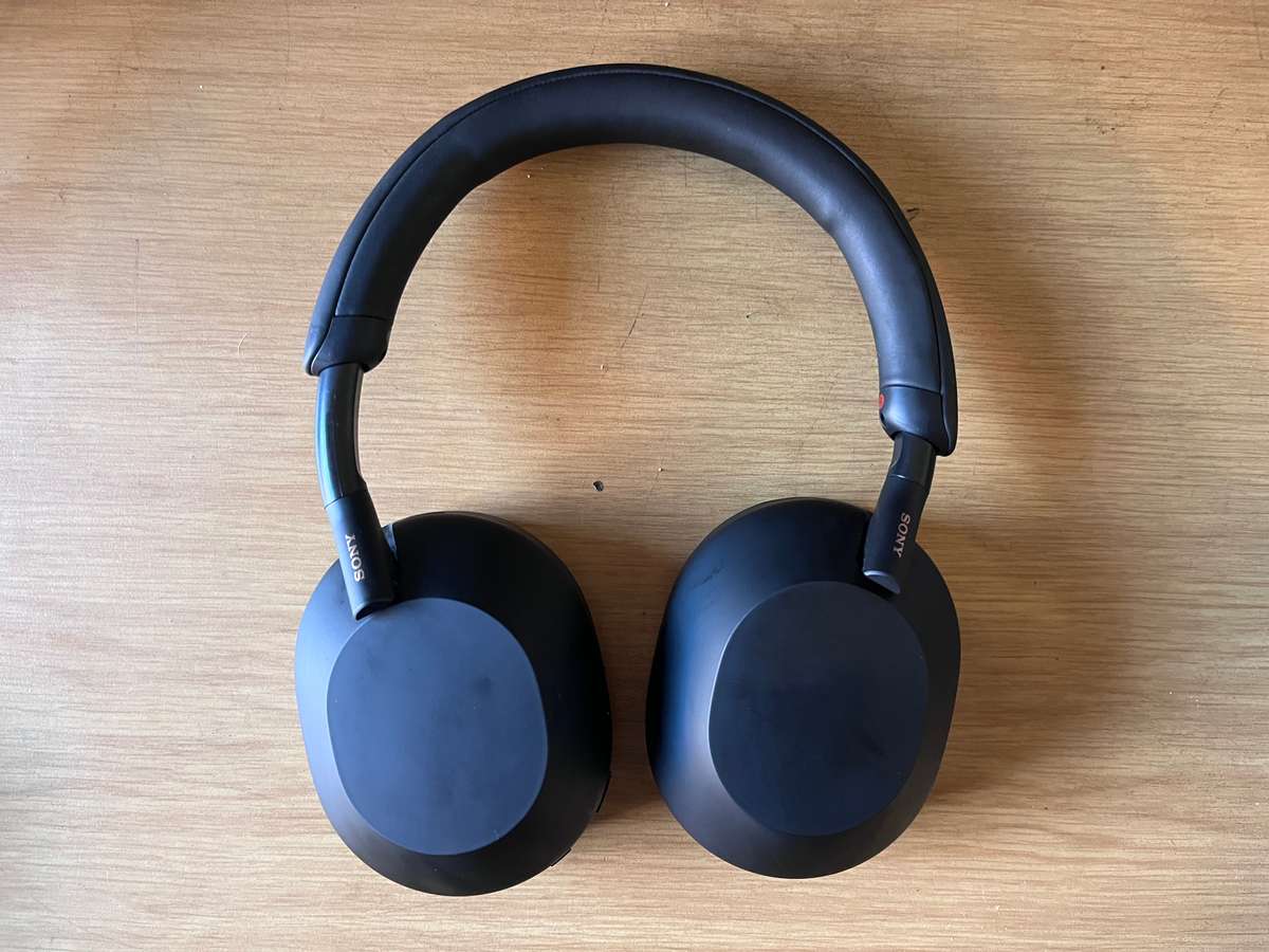 Sony WH1000XM5 2 months old