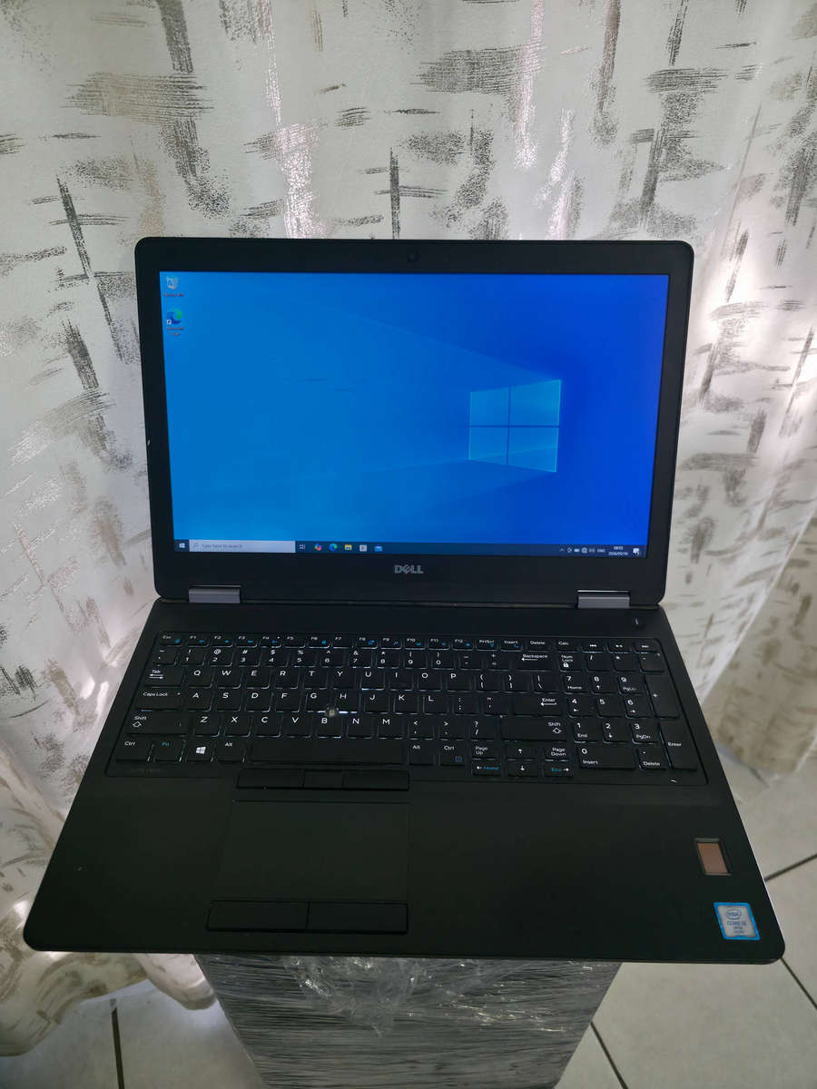 Dell Latitude E5570 15| Core i5| 8GB Ram| 256GB SSD. Free Llaptop bag