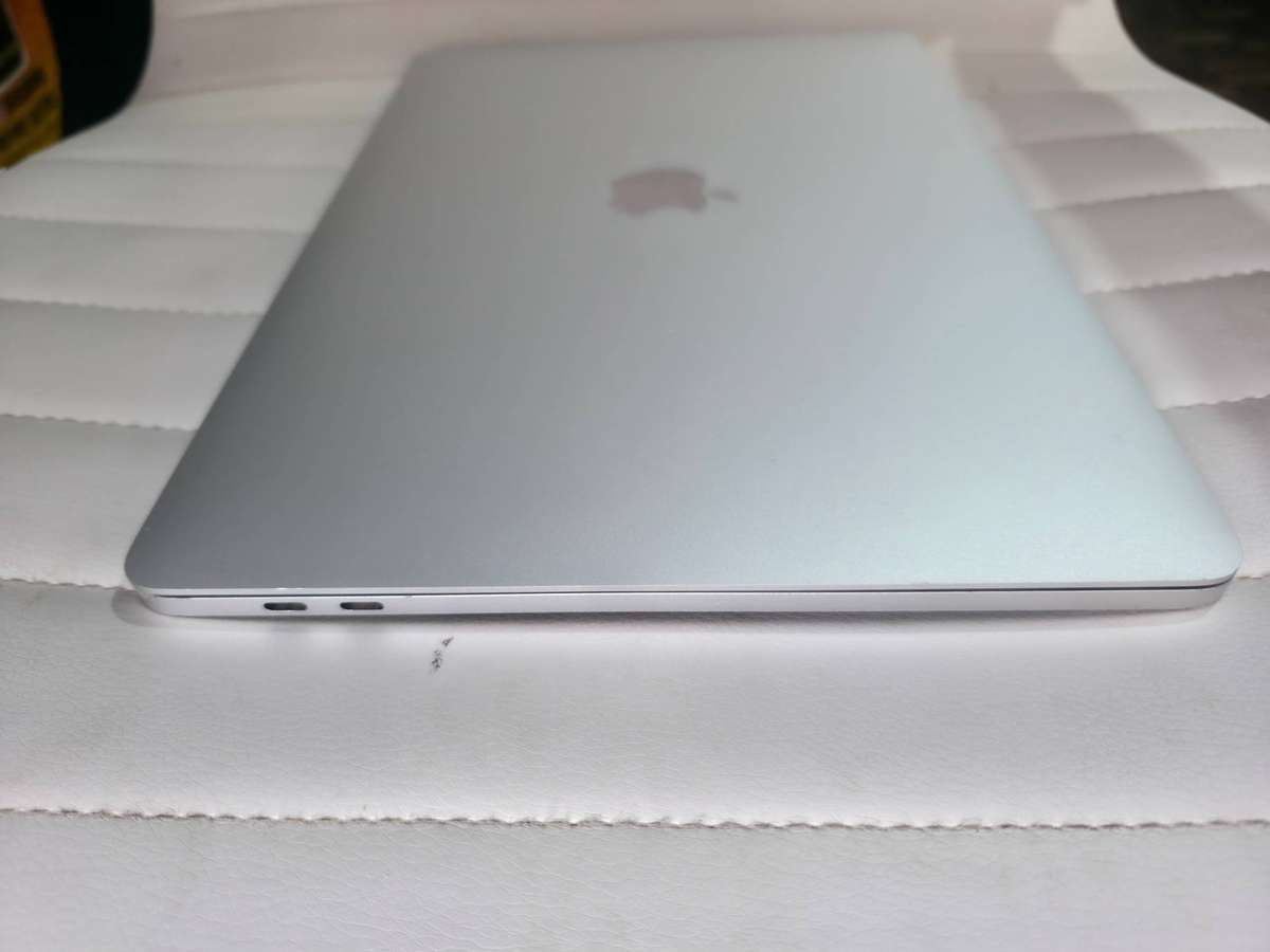  Apple MacBook Pro 13-Inch 2016  Good Condition| Core i5, 8GB Ram| 256GB SSD