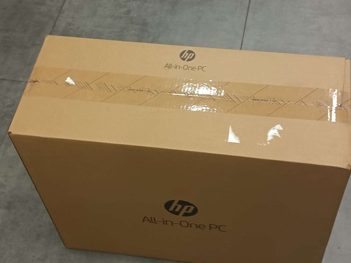 HP 200 G4 22-INCH All-in-One PC Brand new| Core i3-1215U 12th Gen| 8GB Memory| 512GB SSD