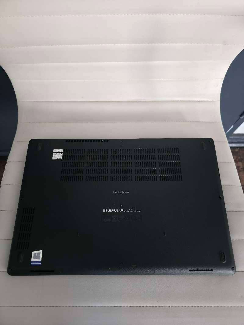 Dell Latitude 5590 15.6| Intel Core i7-8th Gen| 8GB DDR4 Ram| 256GB SSD