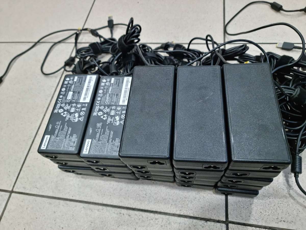 Lenovo ThinkPad 135W 20V 6.75A Power AC Adapter Charger (USB PIN)