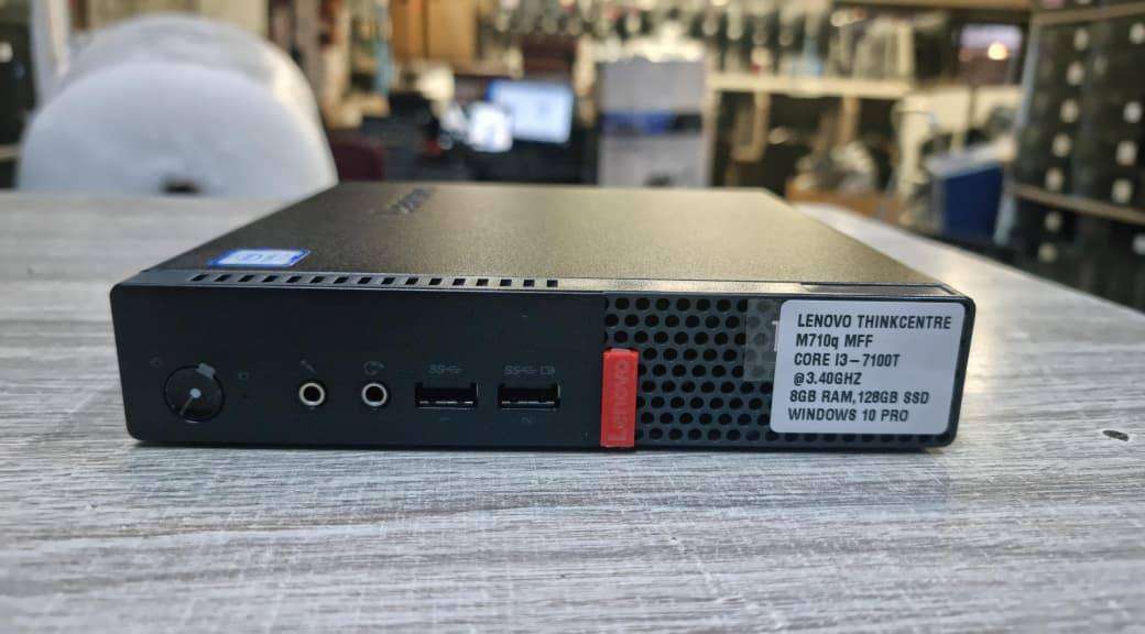 Lenovo ThinkCentre M710q Intel® Core i3 i3-7100T 8 GB DDR4-SDRAM 128 GB SSD Windows 10 Pro Mini PC