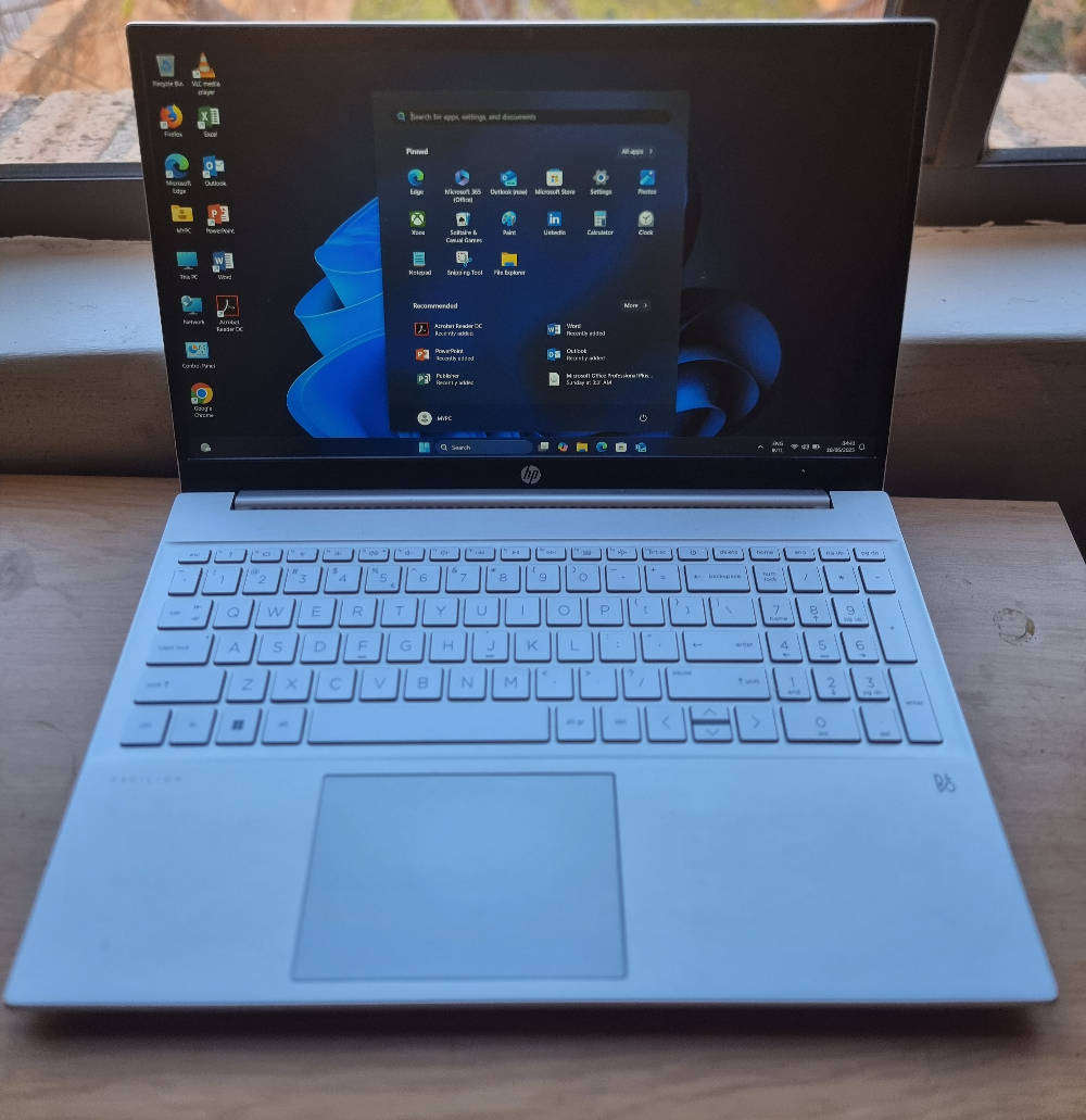 13TH GEN  CORE I7 HP PAVILION 15 LAPTOP32GB RAM1TB NVME