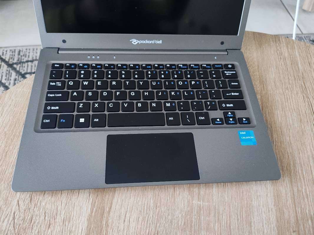 10.1INCH PACKARDBELL LAPTOP INTEL CELERON 4GB RAM 128NVME