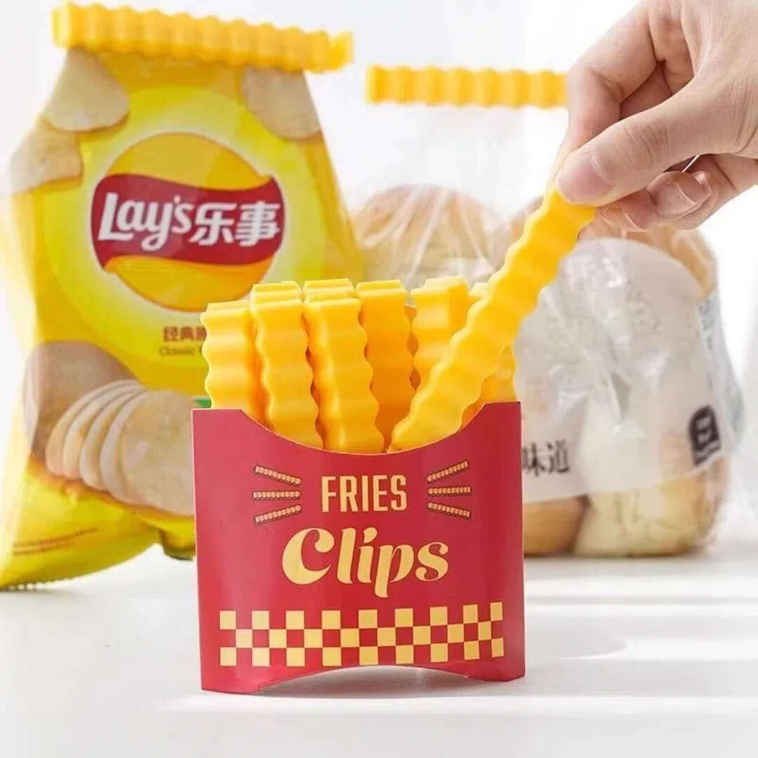 Set of 4 measurable  container - plus 12 French fry bag clips in a fun box