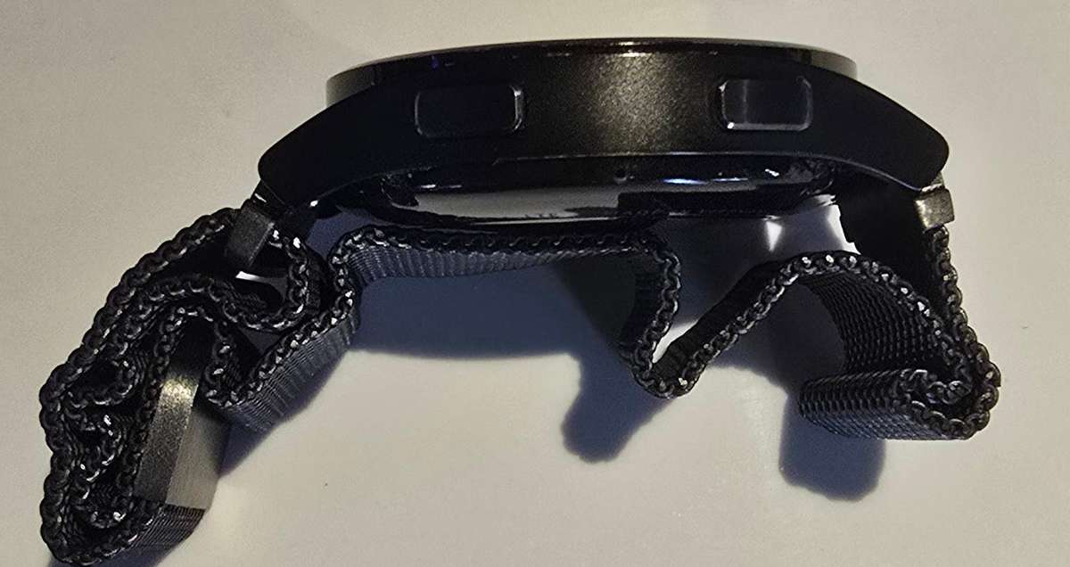 Samsung Galaxy Watch Series 4, 40mm, GPS and Cellular, 16GB.