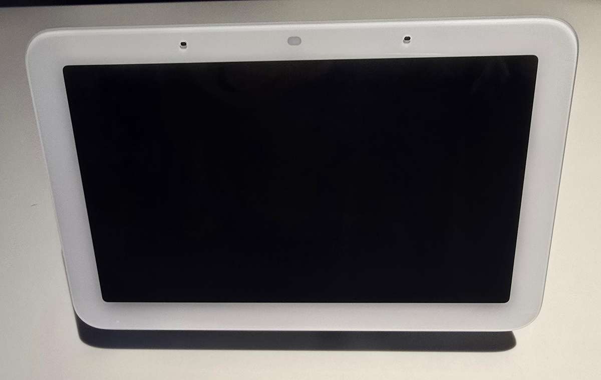 Google Nest Hub 7", like new Condition.