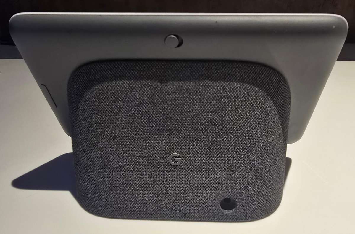 Google Nest Hub 7", like new Condition.