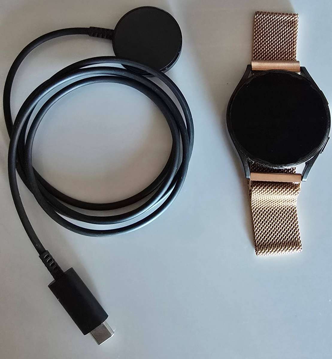 Samsung Galaxy Watch Series 4, 40mm, GPS and Cellular, 16GB.