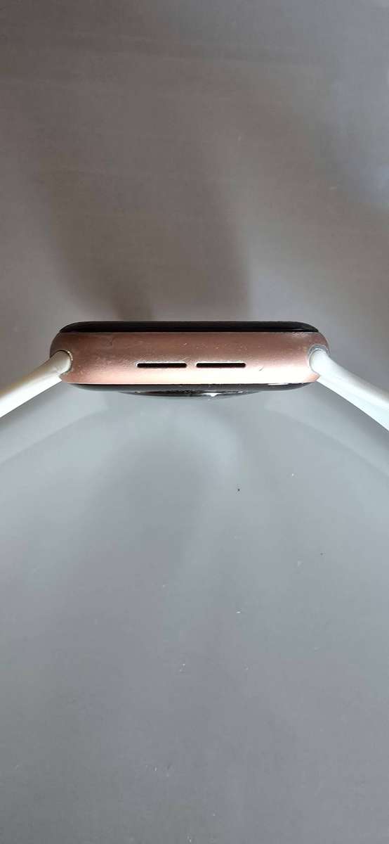 Apple Watch Series 6 44mm, GPS and Cellular, 32GB.