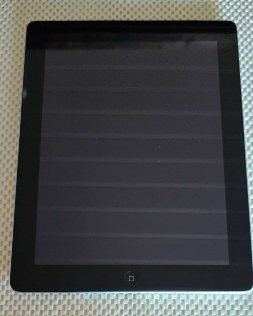 Apple Ipad 4th Generation, 32GB, Wi-Fi and Cellular.