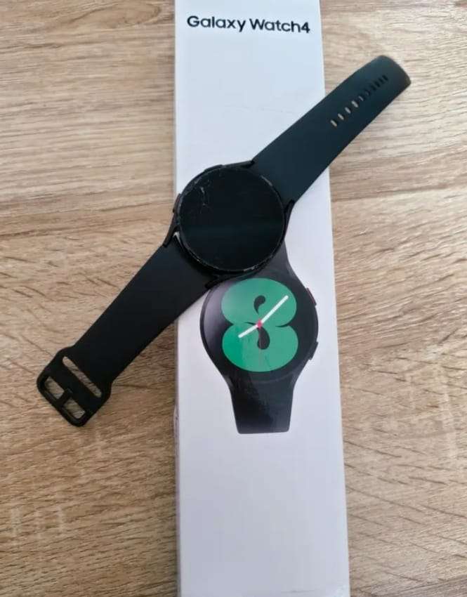 Samsung Galaxy Watch 4