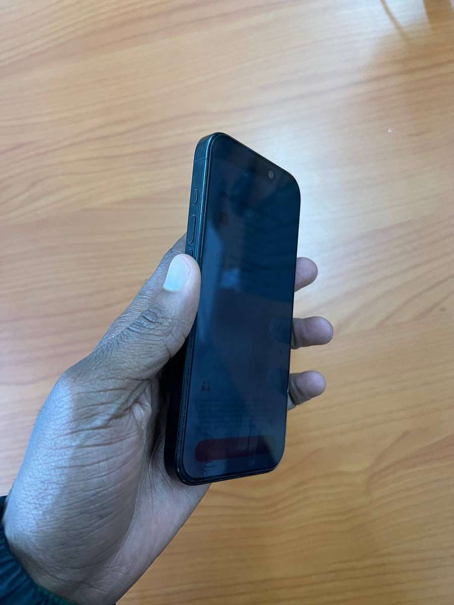 IPhone 15 pro, 128gb, BH 93