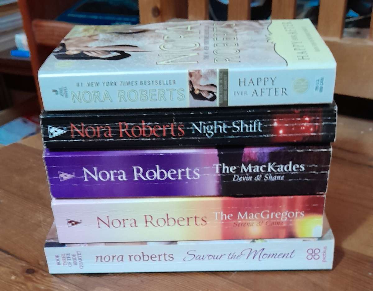 Nora Roberts - set of 5 books